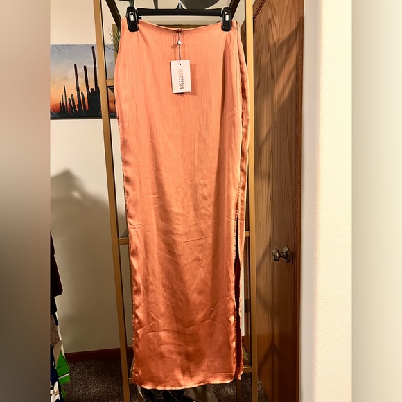 NWT missguided maxi skirt, size 6 - Picture 1 of 7